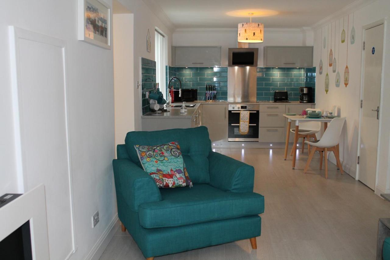 Bonnie'S Apartment, Adults Only โบว์เนส ออน วินเดอเมียร์ ภายนอก รูปภาพ